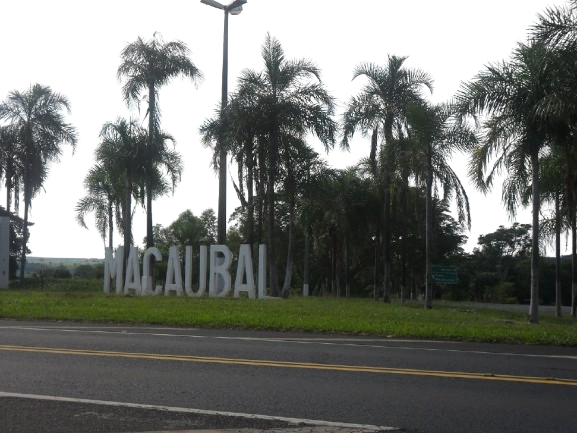 Entrada Macaubal
